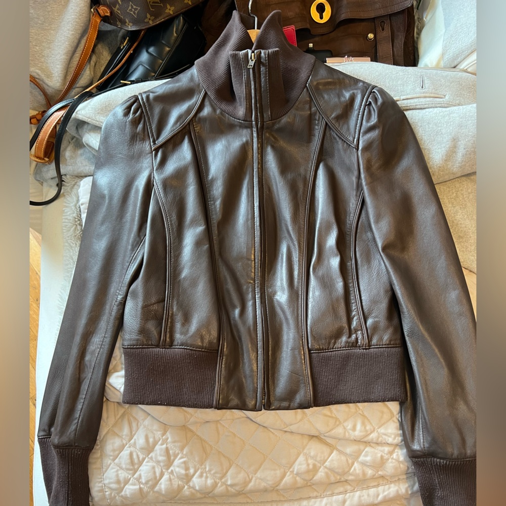 Brown Leather Jacket Womens size Medium - Picture 5 of 7